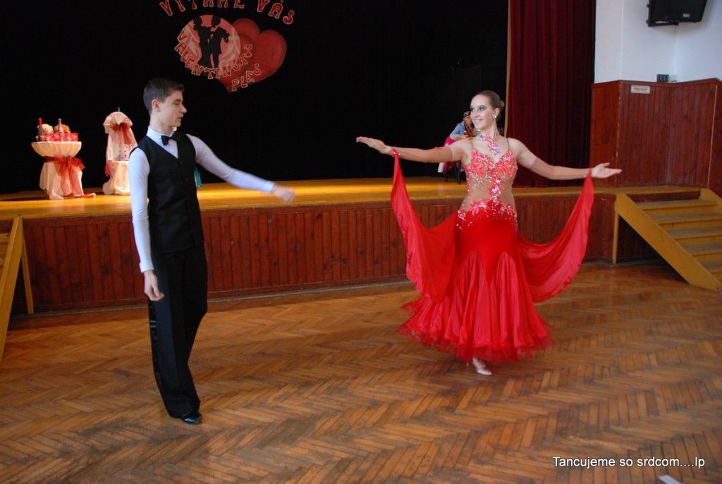 4262-Valentinsky-ples-v-Kulturnom-dome-v-Turi-3-.JPG