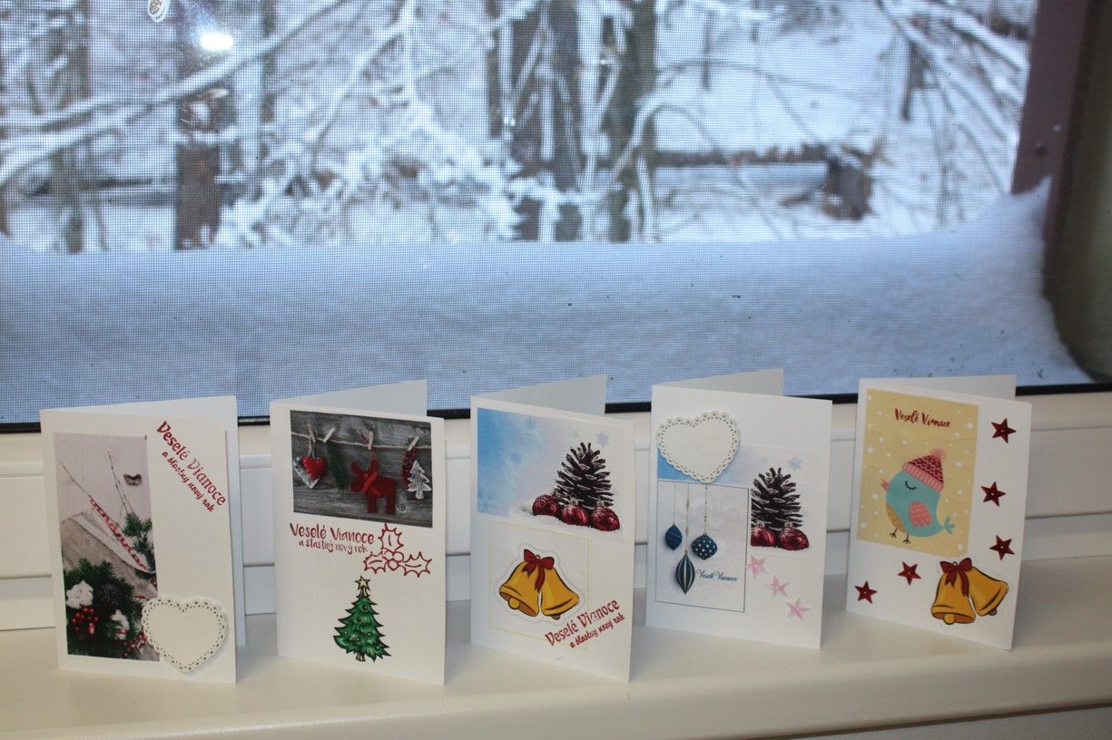 vyroba vianocnych pohladnic pre rodinu 9 .jpg