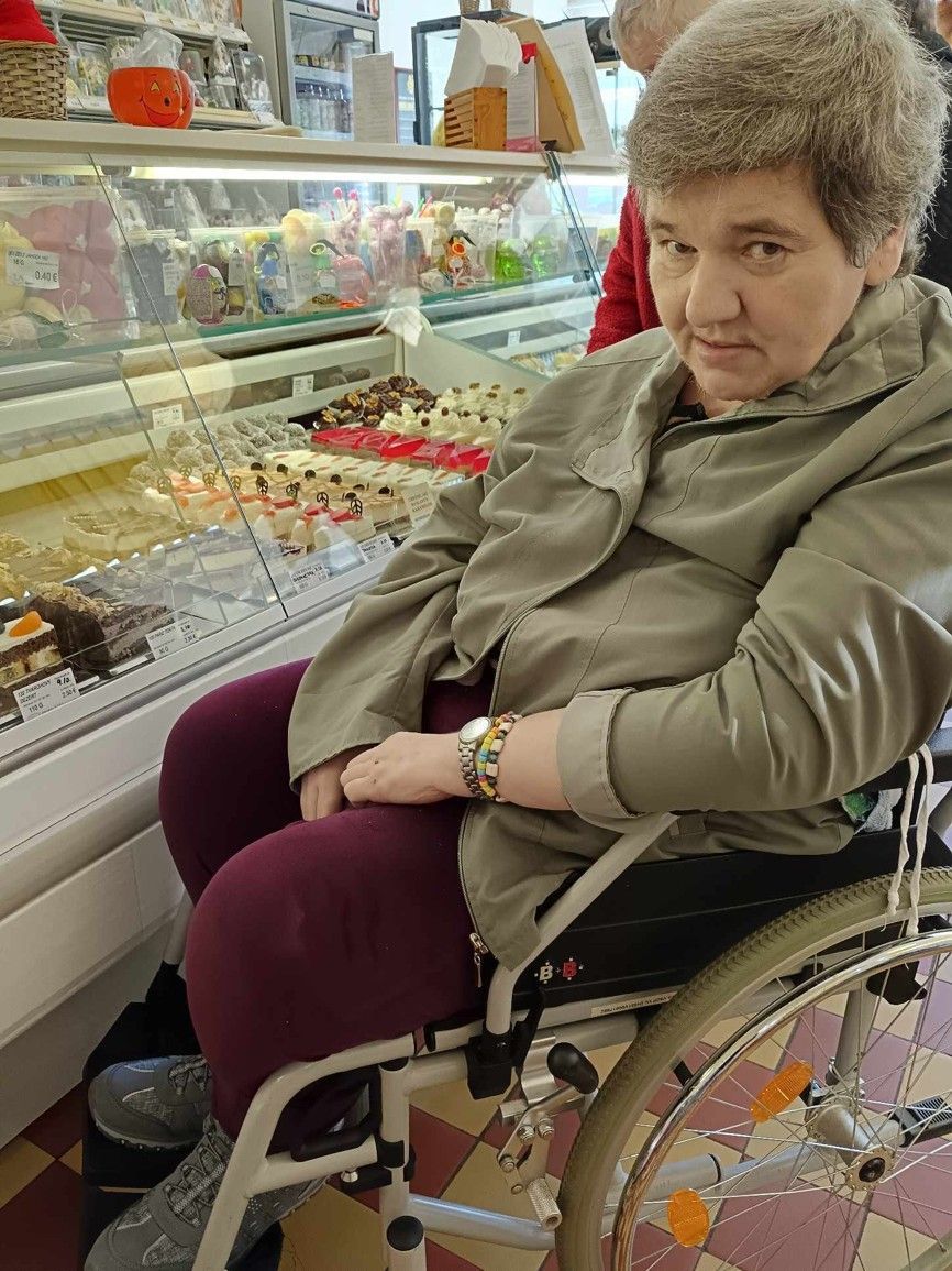 seniorky z css tau v cukrarni 4 .jpg