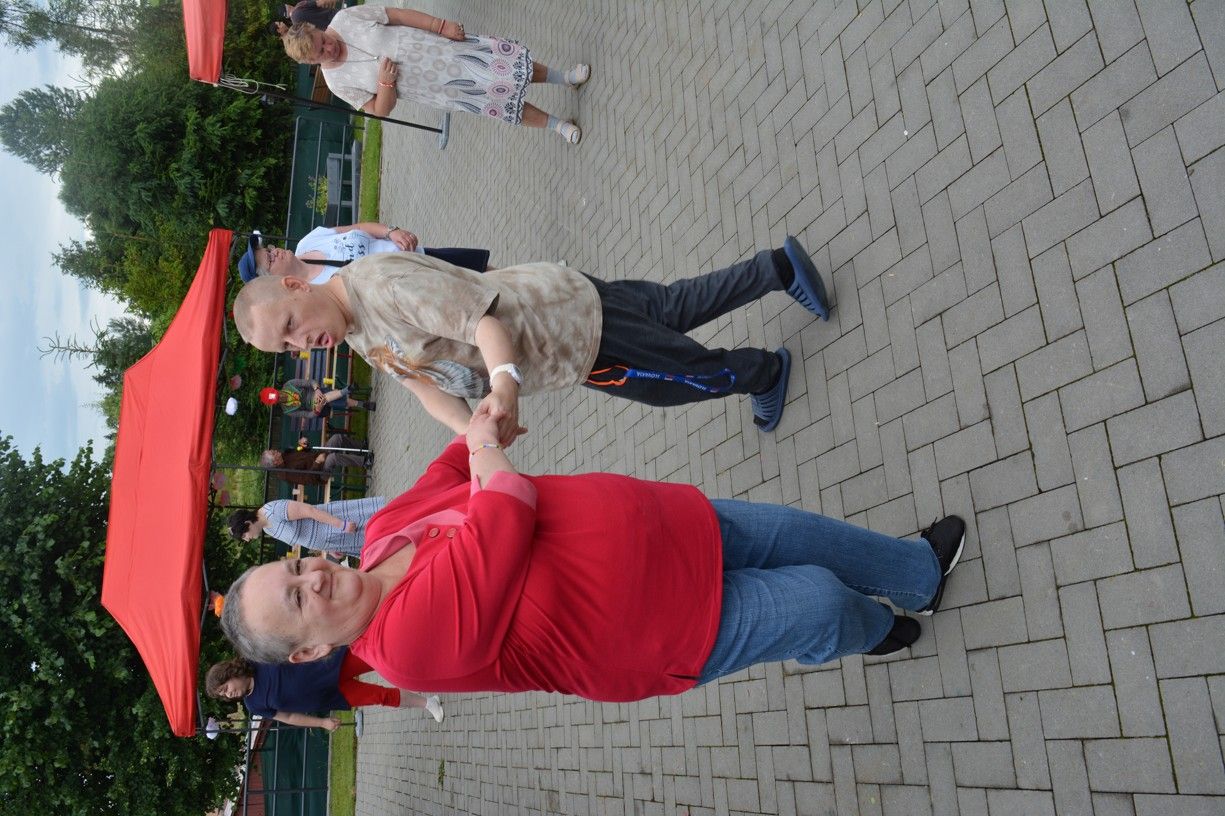 garden party zakamenne 16 .jpg