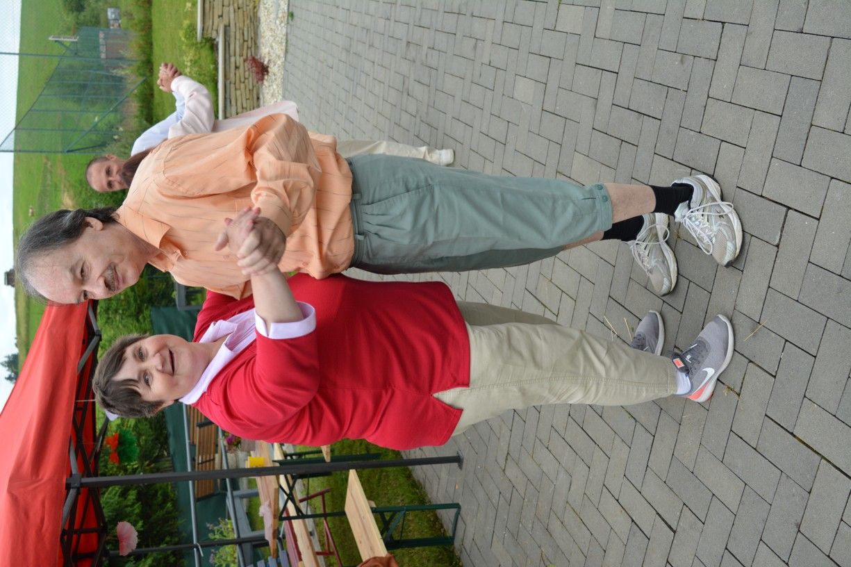 garden party zakamenne 18 .jpg