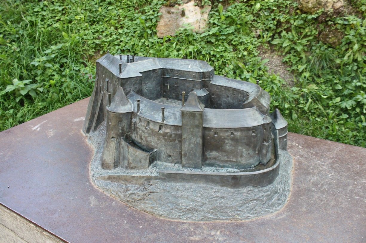 povazsky hrad vylet ambulantna forma 20 .jpg