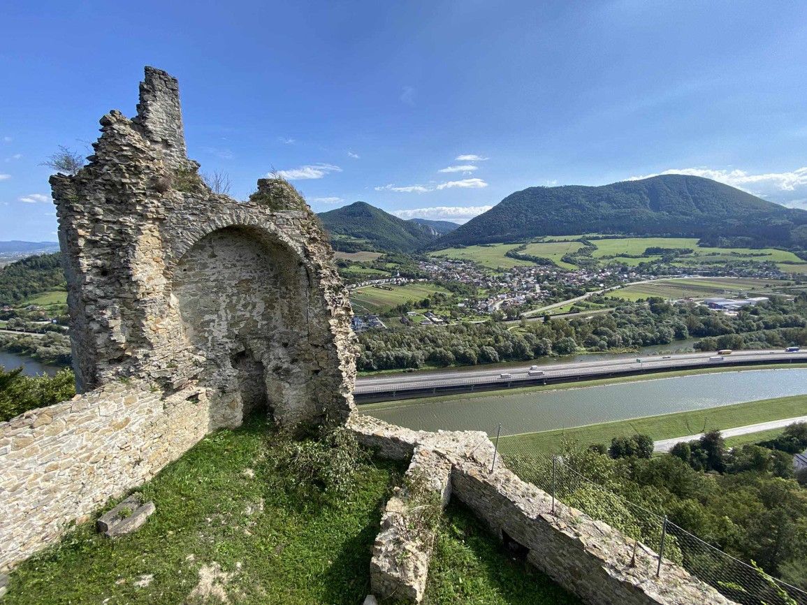 povazsky hrad vylet ambulantna forma 4 .jpg