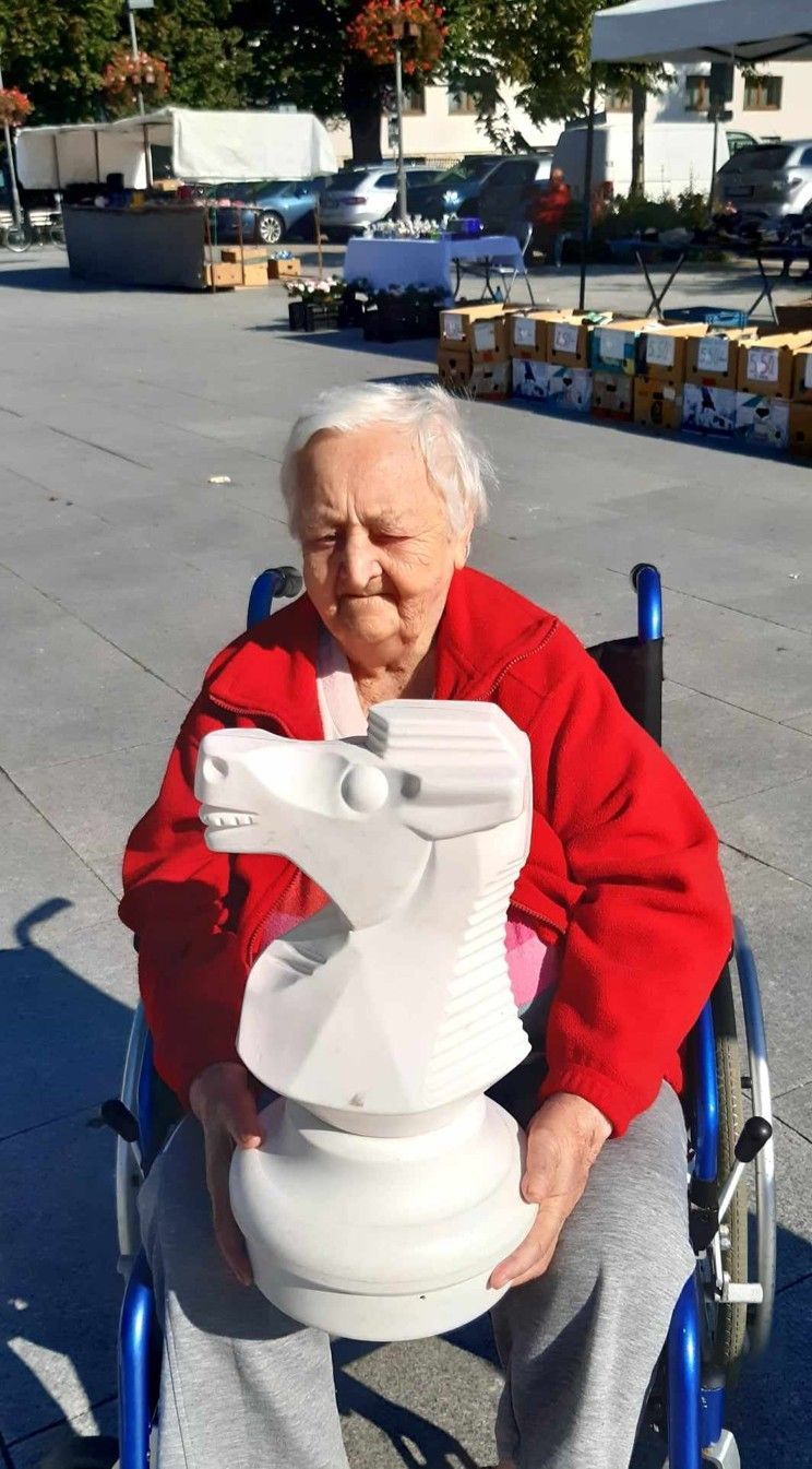 seniorky v rajeckych tepliciach 3 .jpg