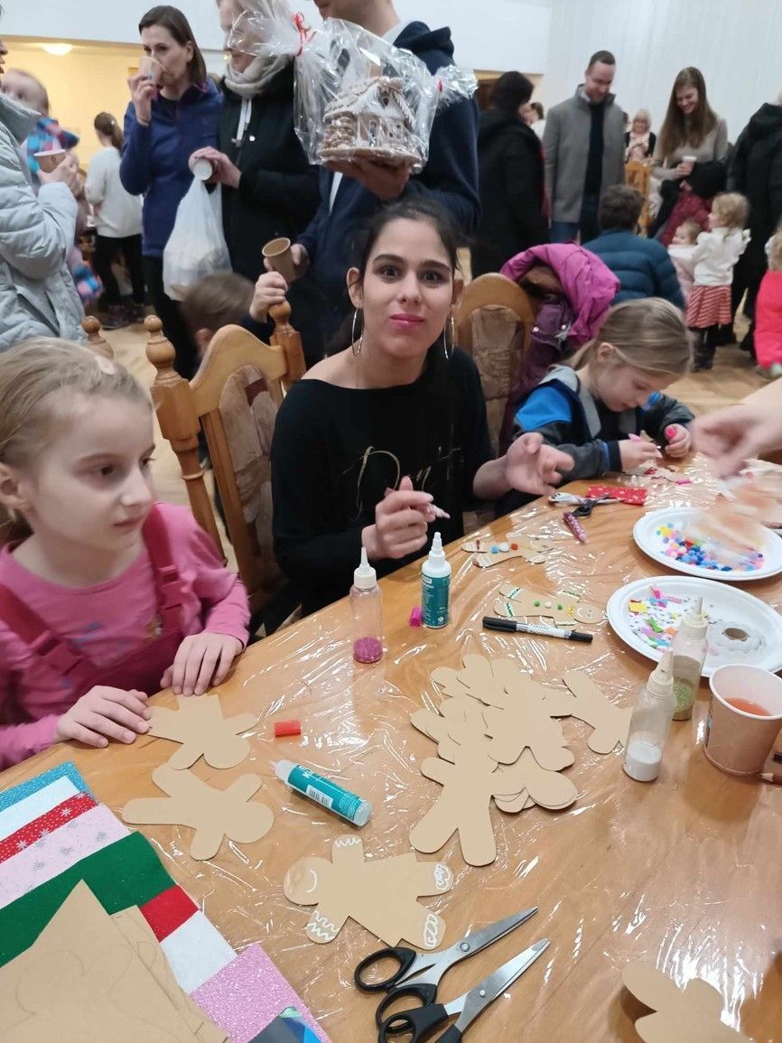 rozsvecovanie vianocnych stromcekov viasnove 11 .jpg