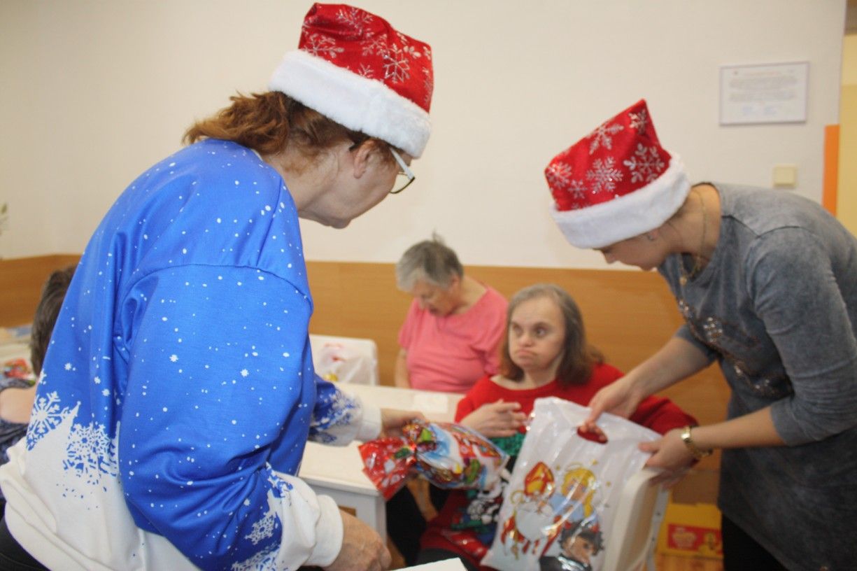 mikulas so seniorklubom priatelia zo ziliny 46 .jpg