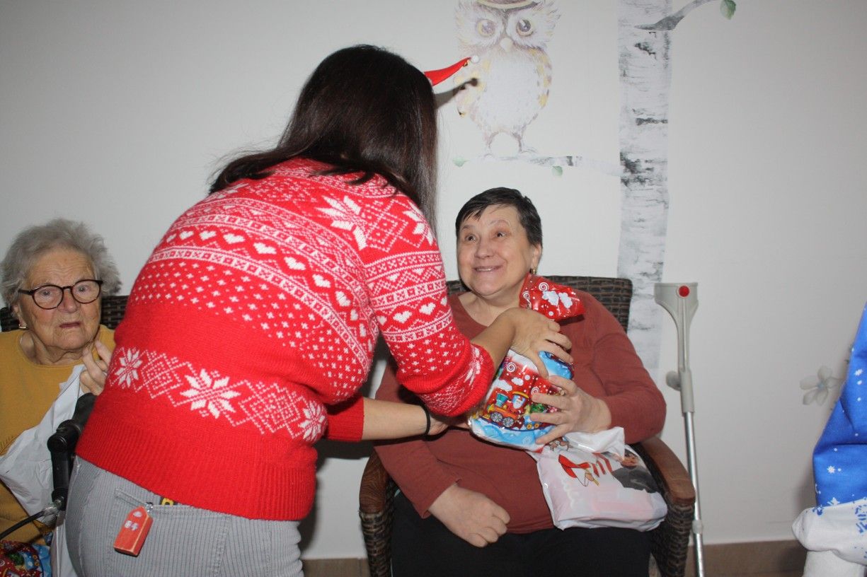 mikulas so seniorklubom priatelia zo ziliny 48 .jpg