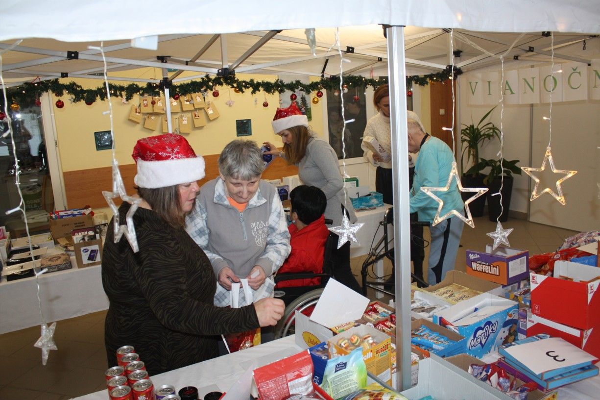 vianocne trhy v css tau a vianocny punc 119 .jpg