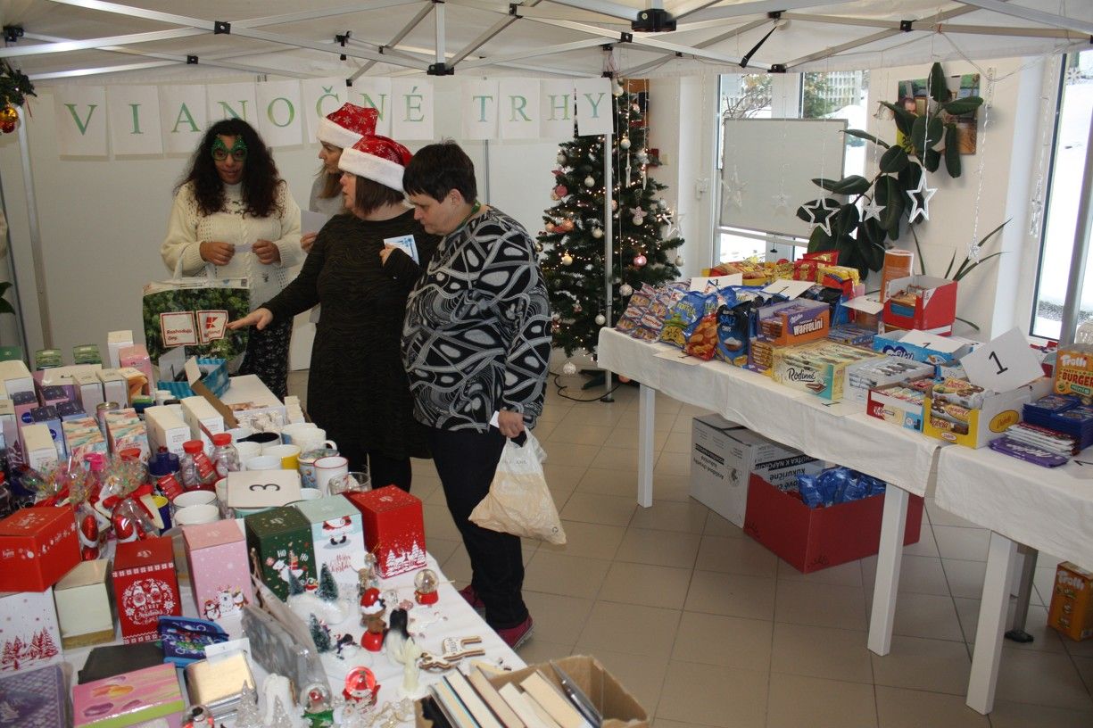 vianocne trhy v css tau a vianocny punc 27 .jpg