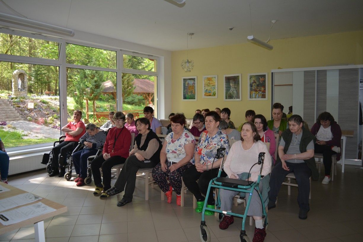 den stromov april 3 .jpg