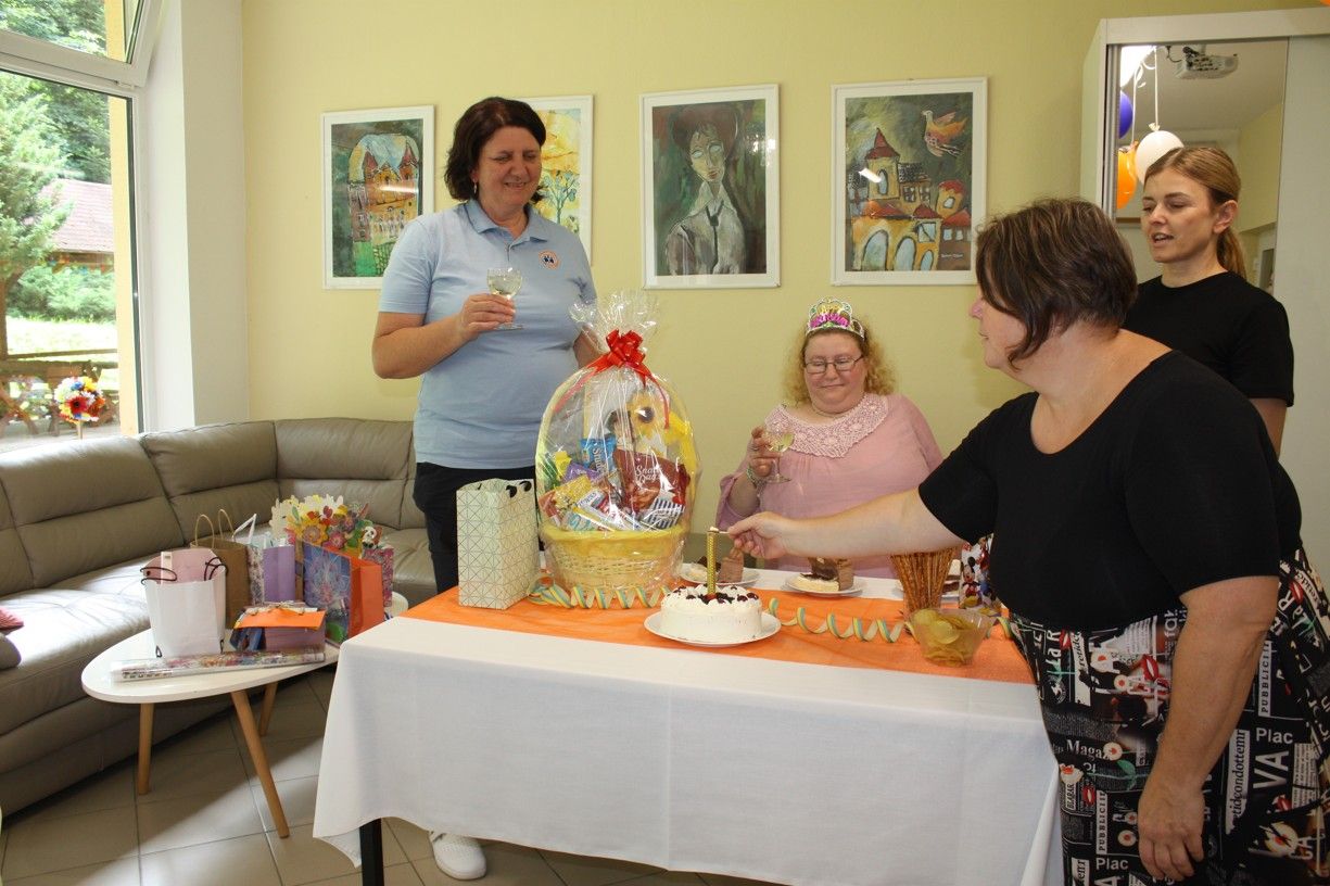 oslava pani niklovej 40 65 .jpg