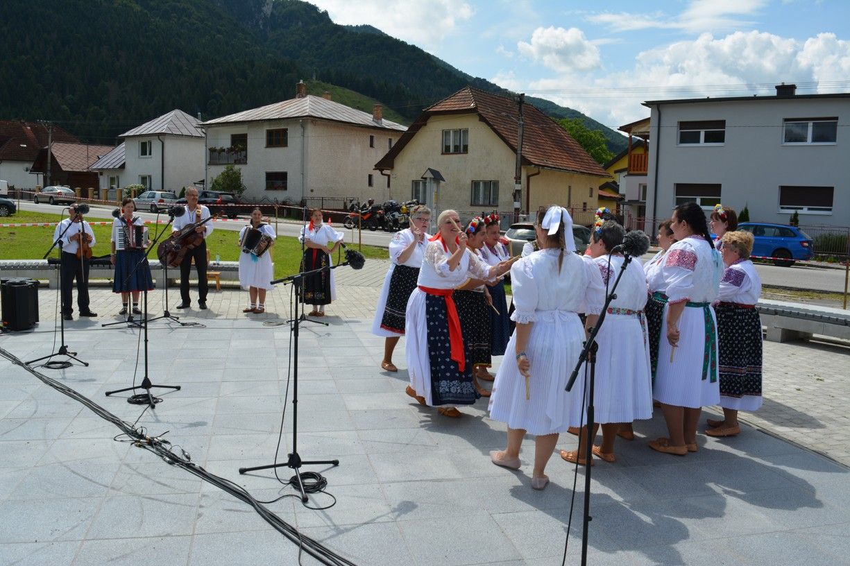 janosikove dni vystupenie 27 .jpg