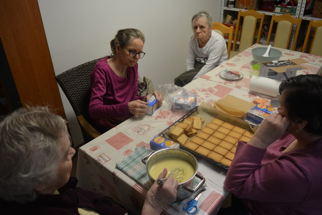 seniorky pripravili nepeceny kremes 2 .jpg