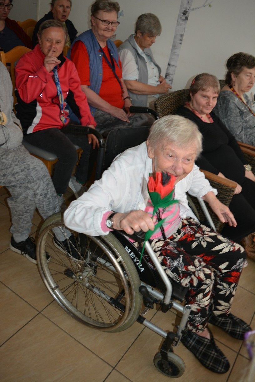laska kvitne v kazdom veku vystupenie ms kunerad 6 .jpg