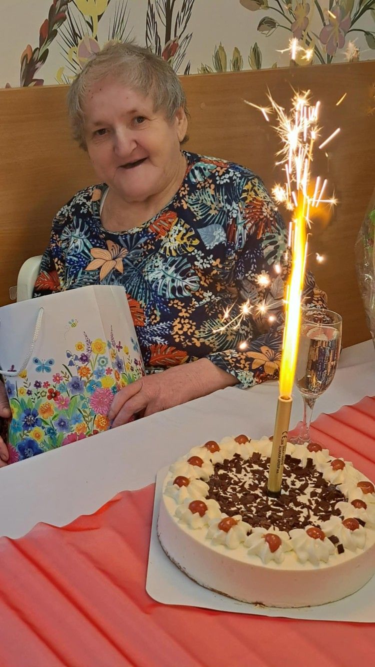 Oslava-zivotneho-jubilea-p-Anna-